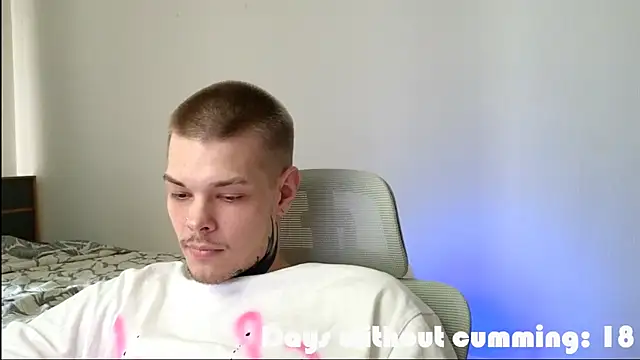 DENIS_HERE webcam show