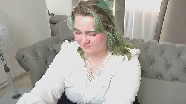 Amelia_Skyee Adlı Modelin Canlı XXX Sohbeti
