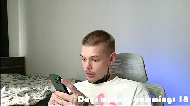 DENIS_HEREのウェブカメラショー