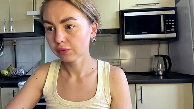 XXX chat uživo modela MartaLuna_