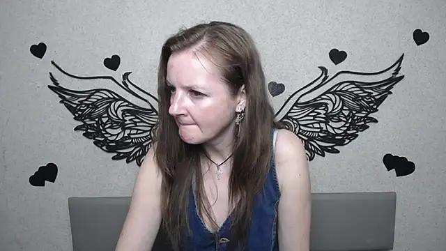 MeganPirs Chat XXX live