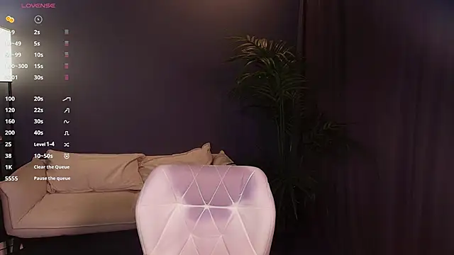 Elle_Funning's Live XXX Chat