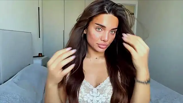 دردشة MelindaReny الجنسية المباشرة