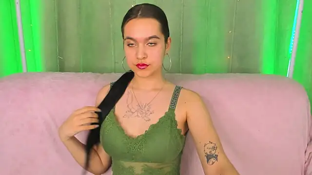 AishaTempt Live XXX Chat
