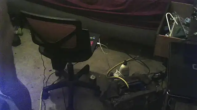 Johnny1991Blunt's Live XXX Chat