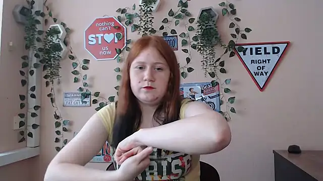 Pokój czatu na żywo – Red__Girll