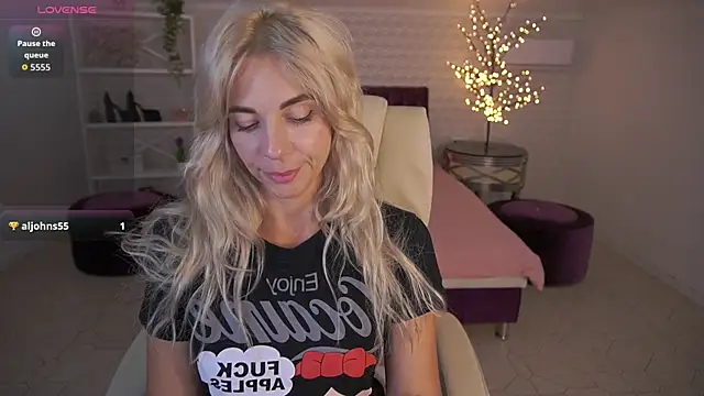 Živý XXX chat BellaRayyy