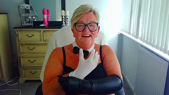 BridgetBlueEyes Live XXX-Chat