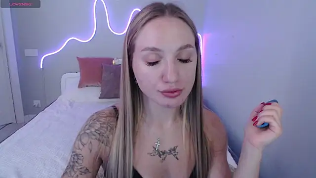 Show modela MirrraMisss na web-kameri