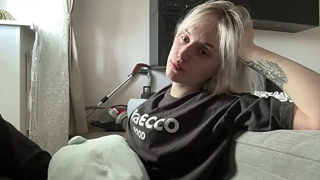 Alice_Dimpersn Live XXX chat