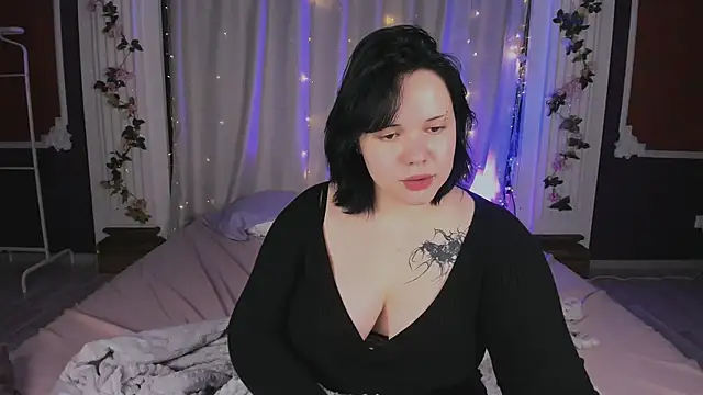 KittyNuarr Chat XXX live