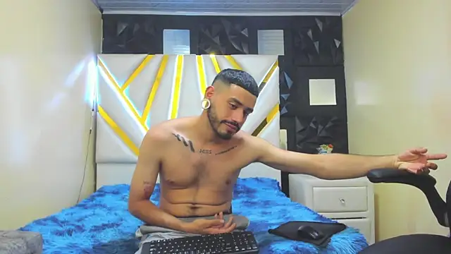 BrunoCarzon Adlı Modelin Web Kamerası Şovu