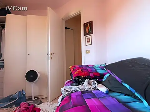 PierPesaroX Adlı Modelin Canlı XXX Sohbeti