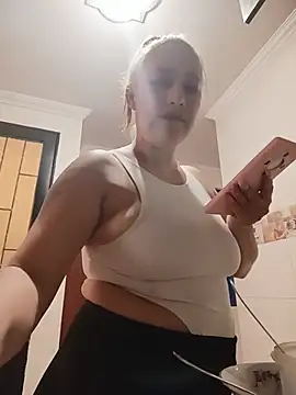 _Zoe_777 Adlı Modelin Canlı XXX Sohbeti