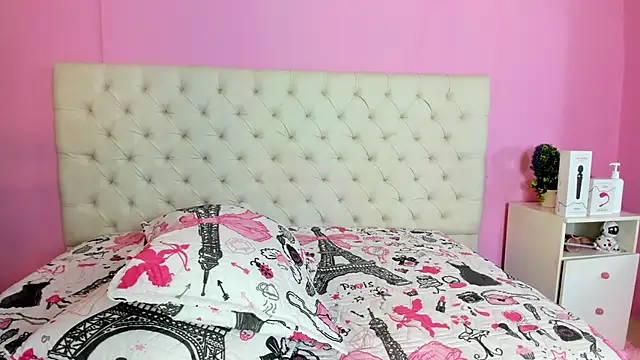 Živý XXX chat kiity_horny_