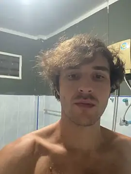 Webkamerová show Raamoss