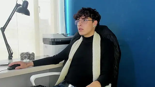 XXX chat uživo modela Krown_nox