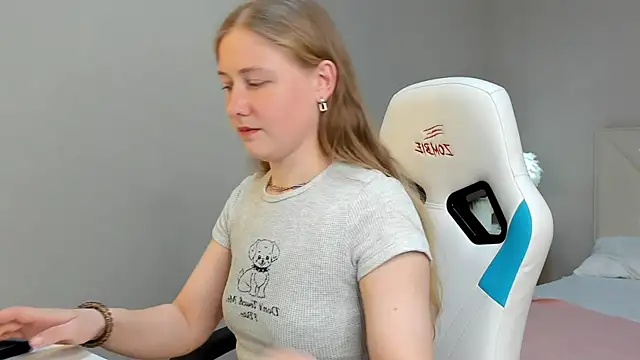 Olivia_Iv's Live XXX Chat
