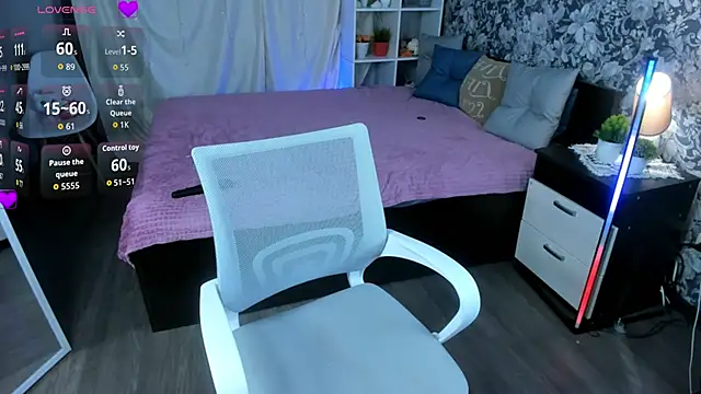 Pertunjukan Kamera Web Laila_Blarr