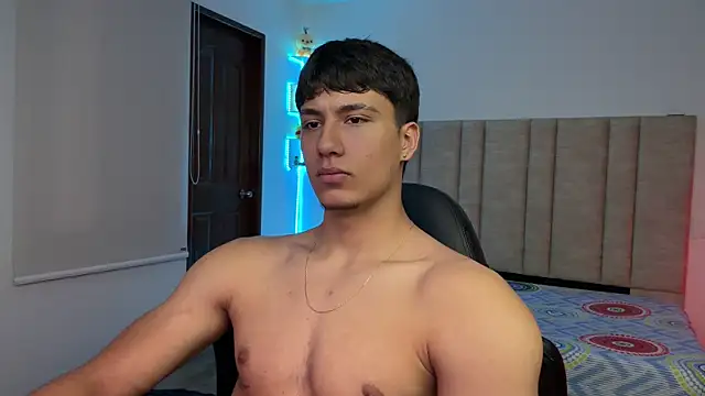 Chat +18 de CHRIS_MORGAN1 ao vivo