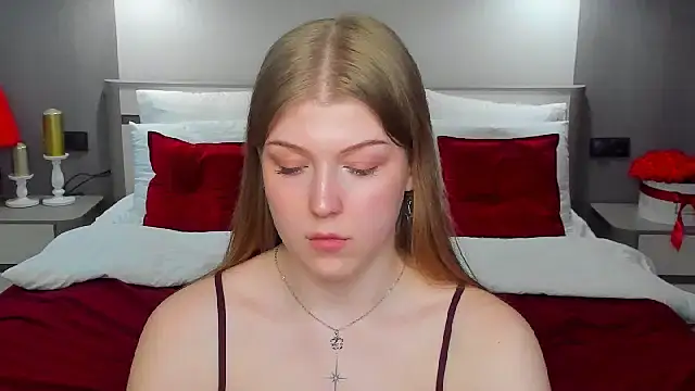 Stella_Light Adlı Modelin Canlı XXX Sohbeti