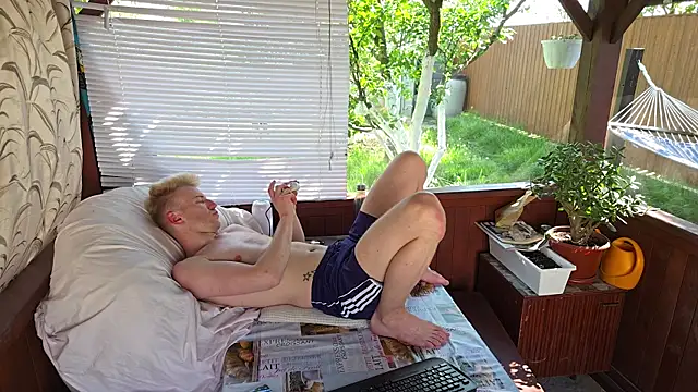 Vuitton – Naživo XXX chat