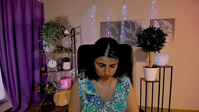 MartaEdams Adlı Modelin Canlı XXX Sohbeti