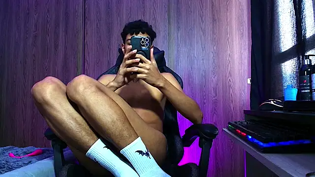 Chatroom XXX en direct de im_Usuga
