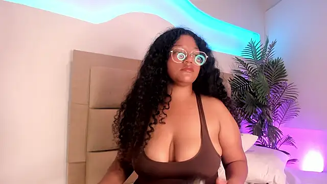 Show modela Molly__Beauty na web-kameri