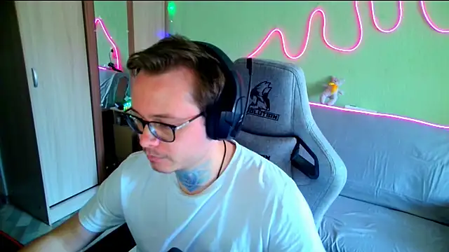 MeLanXolik Webcam show