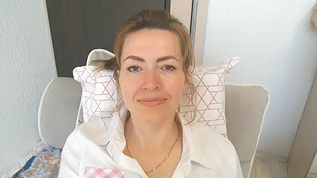 NicoleEunice87n Live XXX chat