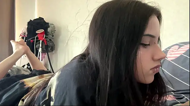 LouisePavlides – webcam-show
