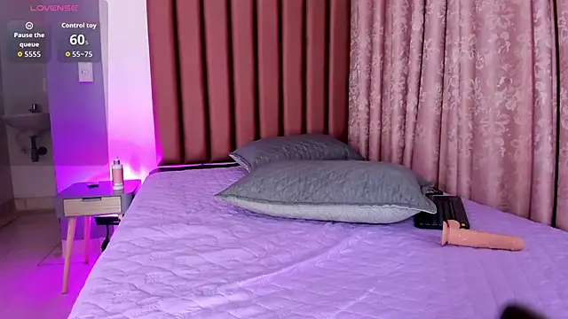 غرفة دردشة Shania_Amore المباشرة