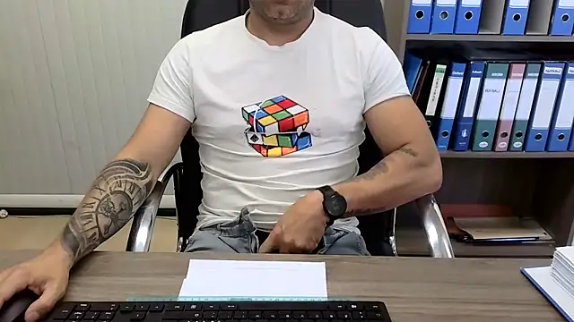 Evasionee's Webcam Show