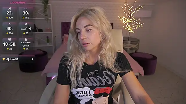 Živý XXX chat BellaRayyy