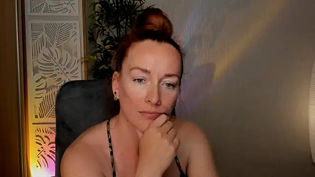 RebeccaMartinez Chat XXX in diretta