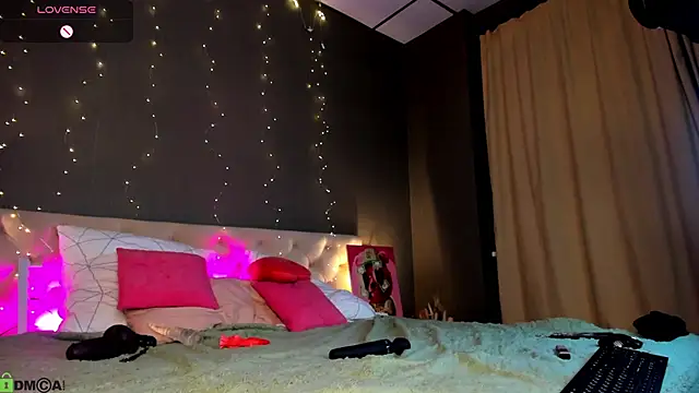 Lea_much Adlı Modelin Canlı XXX Sohbeti