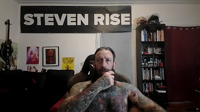 StevenRiseNYC: διαδικτυακό σόου στην κάμερα