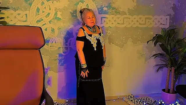 LilaMaharani Chat XXX live