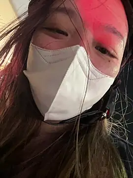 Lovelyanan 即時 XXX 聊天