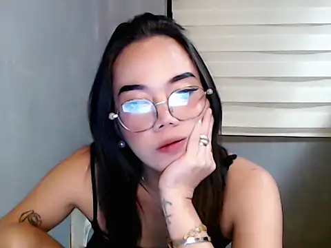 Urbabydollxxx's Live XXX Chat