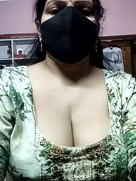 EZMA_7's Live XXX Chat