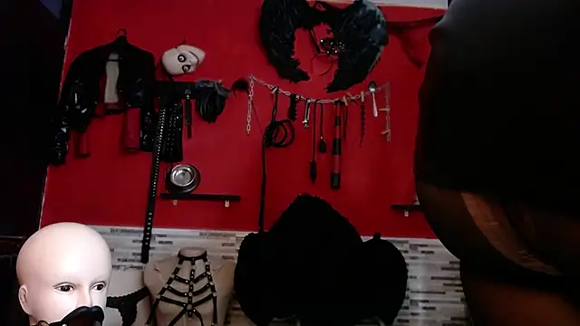 Miss_Mirandaa élő XXX-chatje