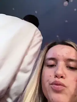 BeatrixxAndLiam Live XXX-Chat