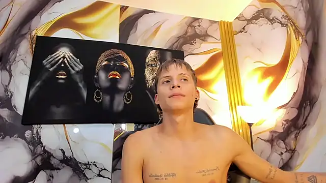 mono_blonde Webcamshow