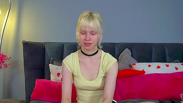 XXX chat uživo modela HannahHollis