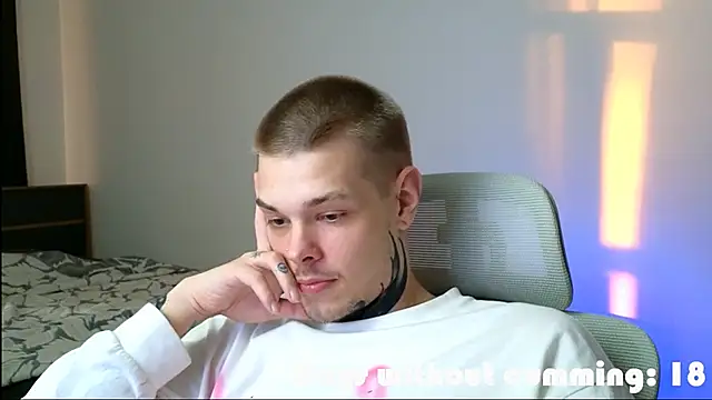 DENIS_HERE Live XXX Chat