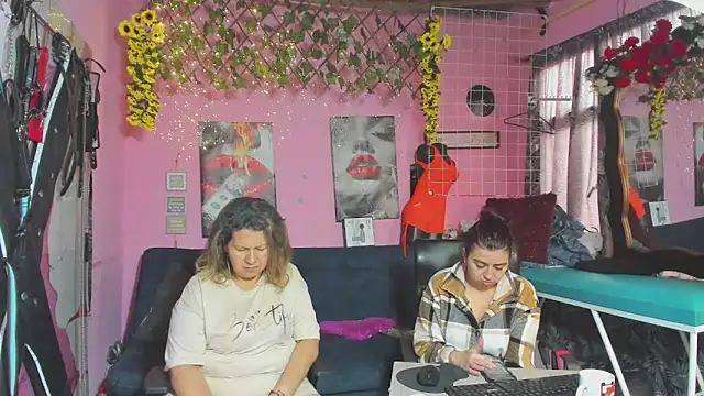 lesbiancuple's Live XXX Chat