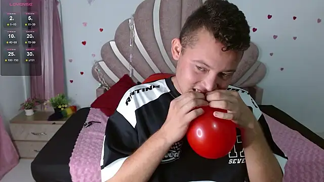Show modela sven_fox723 na web-kameri