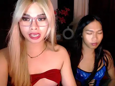 Show modela SweetyScarlet na web-kameri